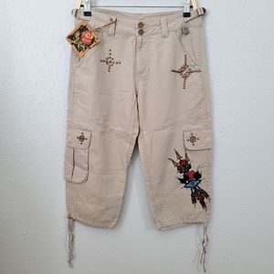 NWT To Be Furnished Studded Floral Embroidered Cropped Cargo Capris Size 28